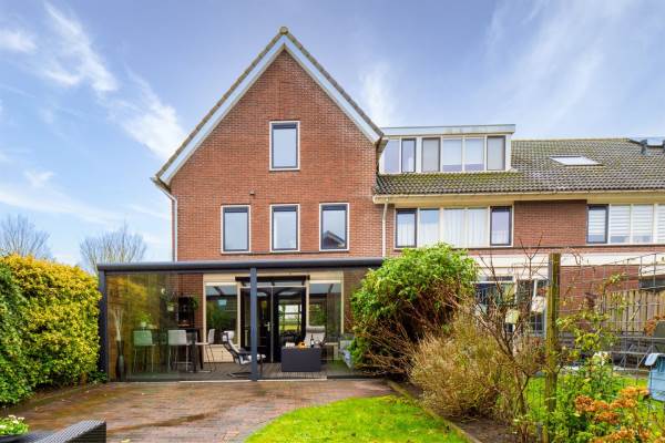 Woning Citroengras 33 Houten