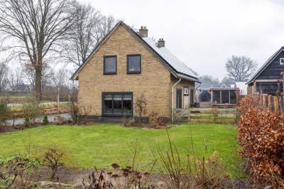 Woning Zwolsekanaal 23 Vroomshoop