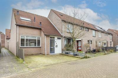 Woning Theodora Versteeghstraat 15 Hengelo (OV)
