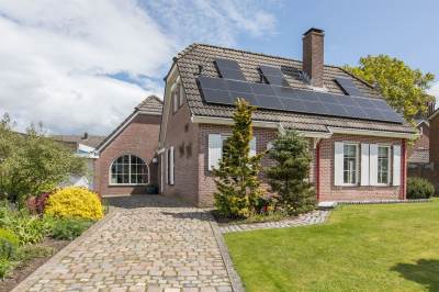 Woning Op den Dam 2A Azewijn