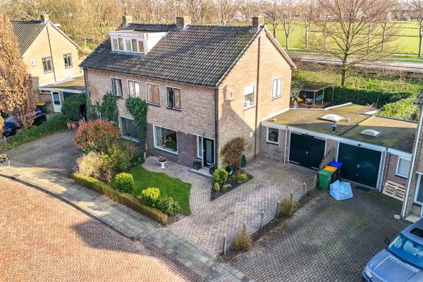 Woning Hendrik van Viandenstraat 7 Vreeland
