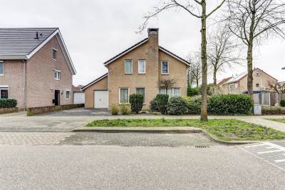 Woning Marga Klompélaan 20 Rijen
