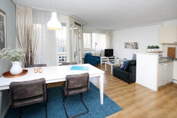 Woning Gevers Deynootplein 143 Den Haag