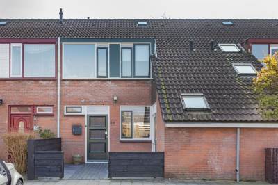 Woning Pieter Dekkerstraat 60 Winkel