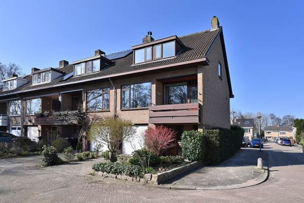 Woning Mr.J.C.Bührmannlaan 46 Ankeveen