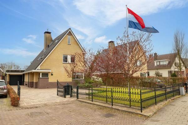 Woning De Vos van Steenwijklaan 86a Hoogeveen