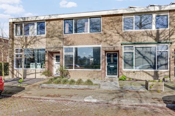 Woning Surinamesingel 4 Heerenveen