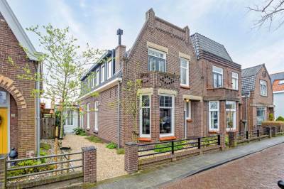 Woning Koninginneweg 76 Oud-Beijerland