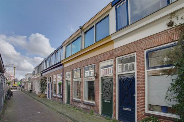 Woning Bloemistenlaan 8 Leiden
