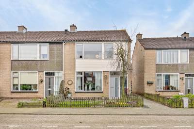 Woning Azaleastraat 11 Wijk en Aalburg