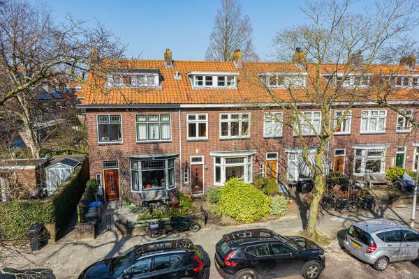 Woning Van de Sande Bakhuyzenlaan 2 Leiden