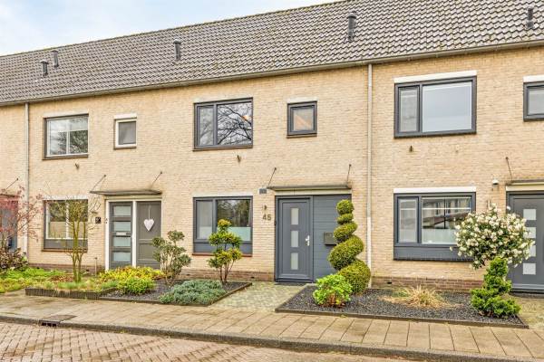 Woning Hooiraamhoek 45 Enschede