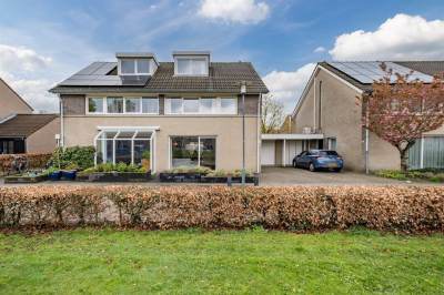 Woning Liesbeth Tilanusplein 25 Rijen
