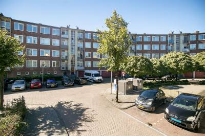 Woning Jan Zwanenburghof 121 Amsterdam