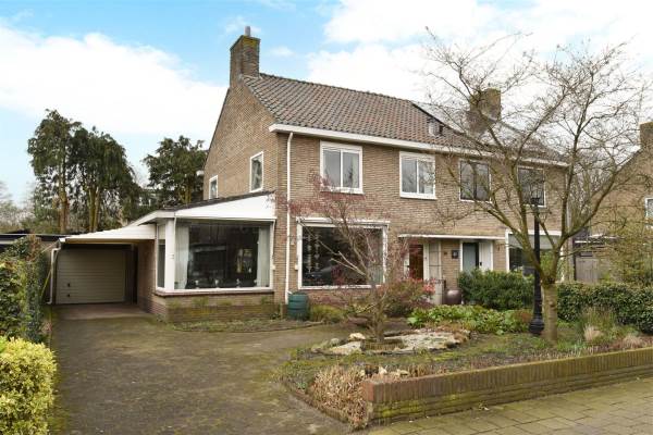 Woning Cort van der Lindenlaan 39 Naarden