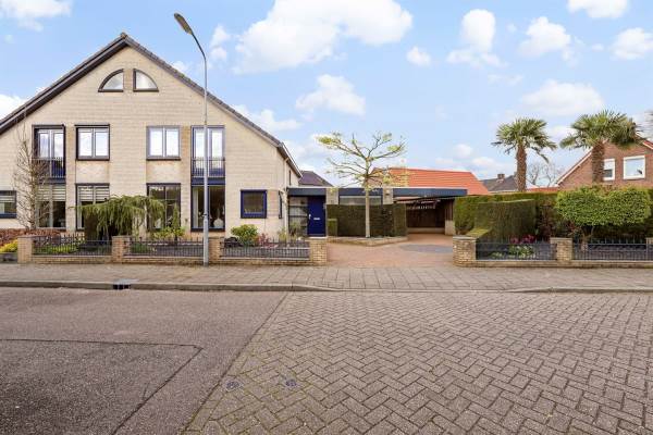Woning Vlasstee 31 Elst (GE)