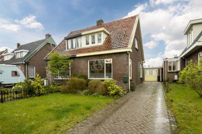 Woning De Vos van Steenwijklaan 72 Hoogeveen