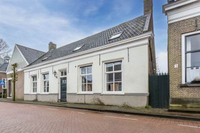 Woning Raadhuisstraat 7 Hooge Zwaluwe