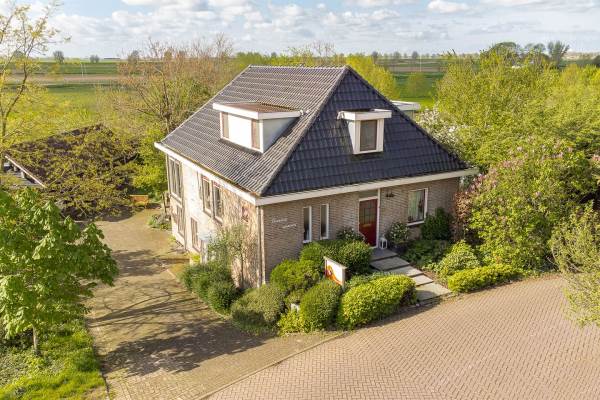 Woning Dorpsstraat 63 Dussen