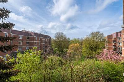 Woning Leusdenhof 339 Amsterdam