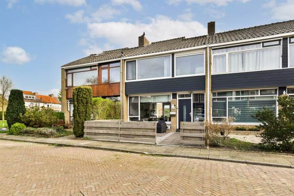 Woning Linnaeushove 14 Sassenheim