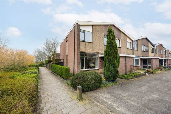 Woning Dennenlaan 41 Leimuiden