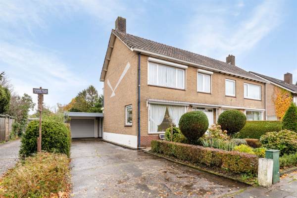 Woning Mr. P.J. Troelstraweg 194 Leeuwarden