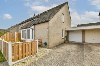Woning Azaleastraat 17 Almere