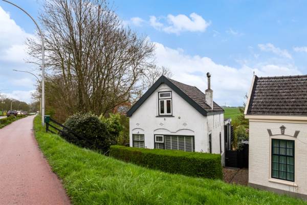 Woning Provincialeweg West 77 Haastrecht