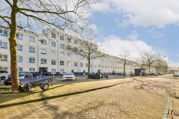 Woning Daniël Defoelaan 133 Amsterdam