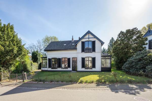 Woning Peerlkamplaan 1A Hilversum