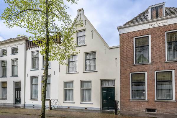 Woning Voorstraat 15 Sommelsdijk