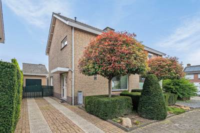 Woning Prins Constantijnlaan 4 Bunde