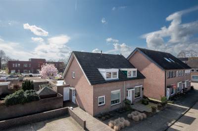 Woning Brucknerstraat 1 Kaatsheuvel