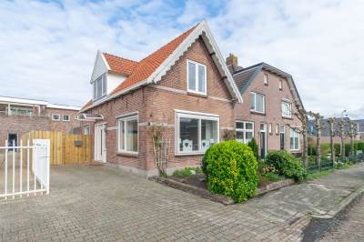 Woning De Vos van Steenwijklaan 7 Hoogeveen