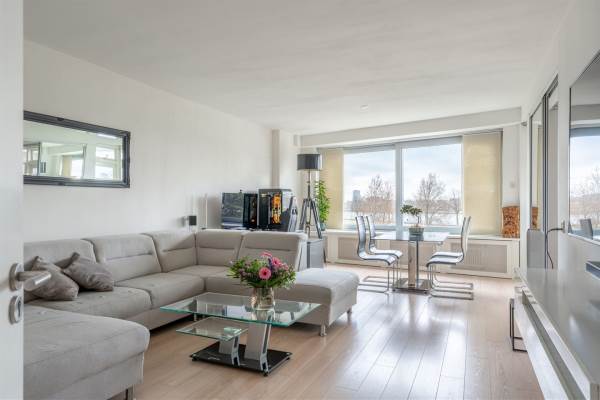 Woning Buizenwerf 119 Rotterdam