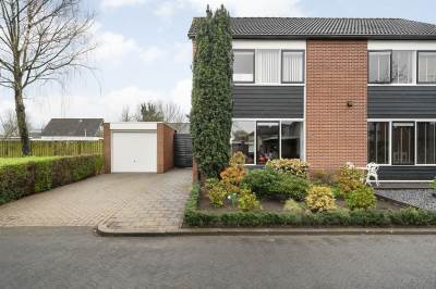 Woning Buizerdlaan 33 Vroomshoop