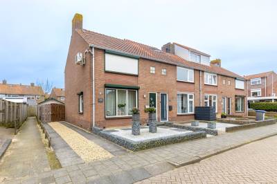 Woning Kerkhoflaan 13 Giessenburg