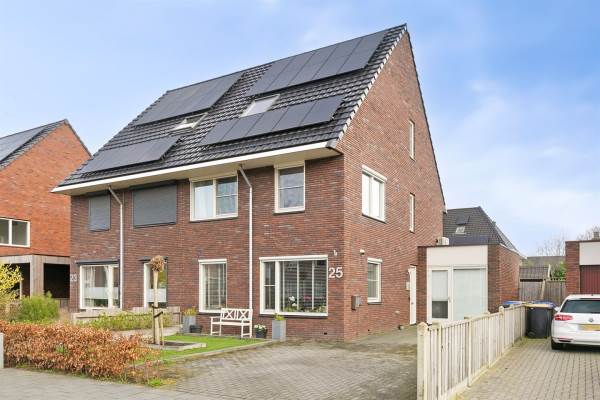Woning Picassohage 25 Emmeloord