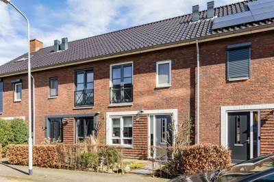 Woning Meester J van Dolderenstraat 5 Kesteren