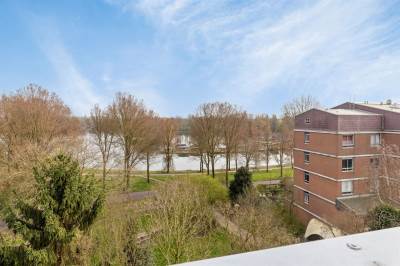 Woning Leusdenhof 359 Amsterdam