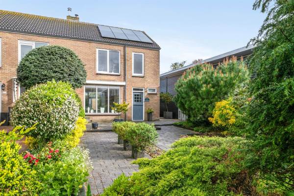 Woning Karel de Stoutestraat 35 Hellevoetsluis