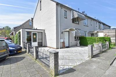 Woning Ambachtshof 14 Wateringen