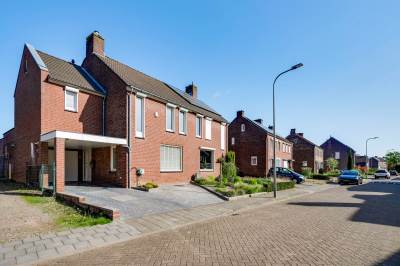 Woning Hondsbroek 11 Born