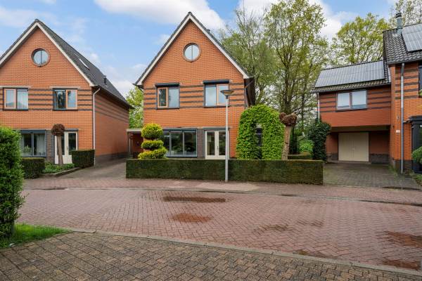 Woning Sientje van Houtenlaan 16 Enschede