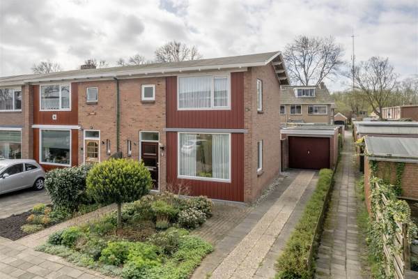 Woning Christiaan van Saarloosstraat 15 Franeker