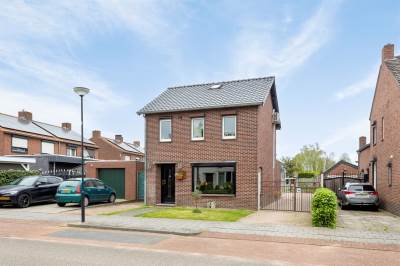 Woning Gouverneur van Hövelllaan 10 Reuver