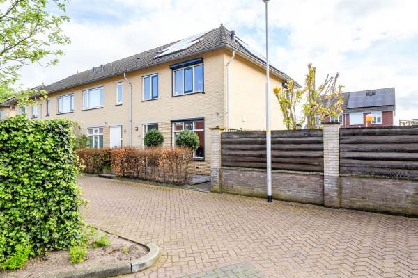 Woning Esrand 22 Vriezenveen