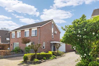 Woning Ds. C.Keersstraat 54 Lemelerveld