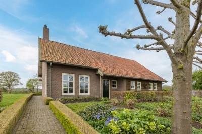 Woning Grazenseweg 1 Strijbeek